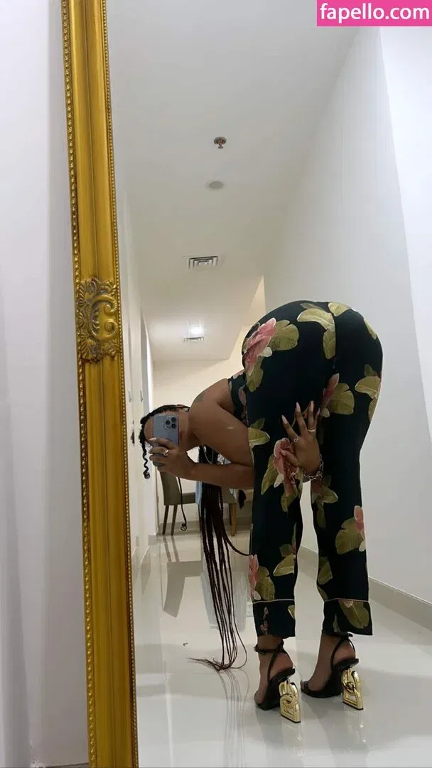 Secret_bombshell Kriz Onlyfans Photo Gallery 