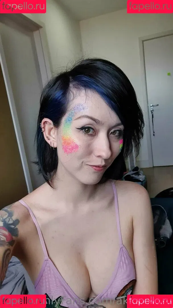 akirakichii Onlyfans Photo Gallery 