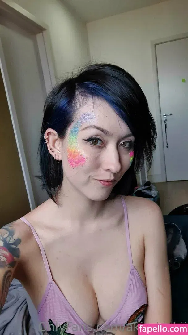 akirakichii Onlyfans Photo Gallery 