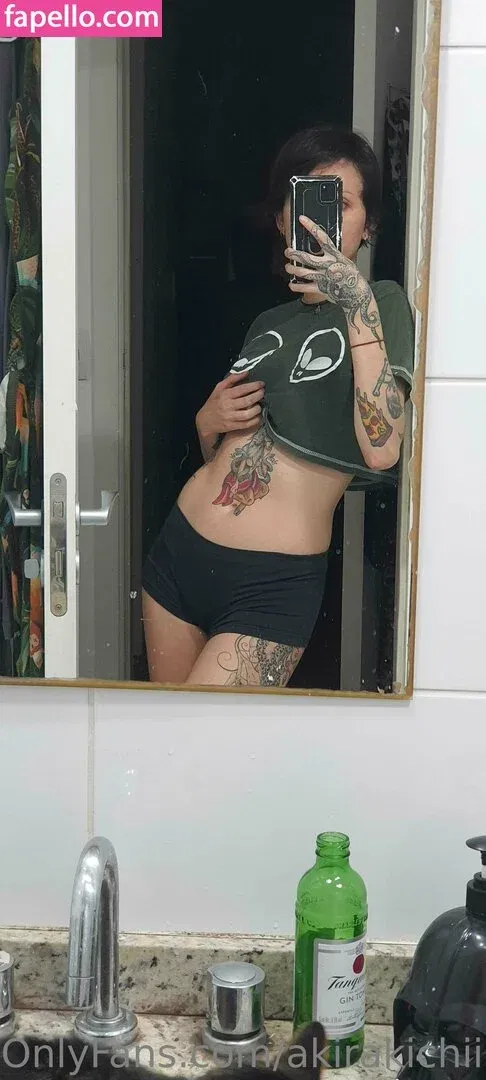 akirakichii Onlyfans Photo Gallery 