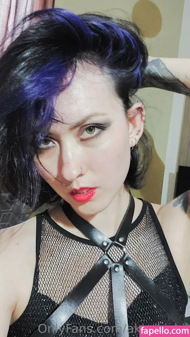 akirakichii Onlyfans Photo Gallery 