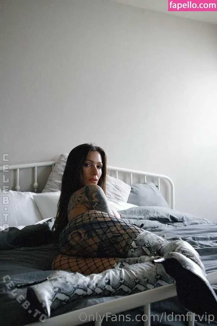 totallynot_ldm Onlyfans Photo Gallery 