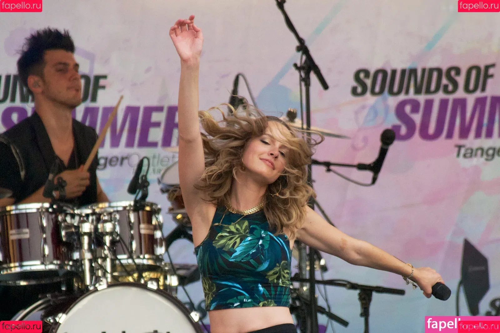 Bridgit Mendler Onlyfans Photo Gallery 