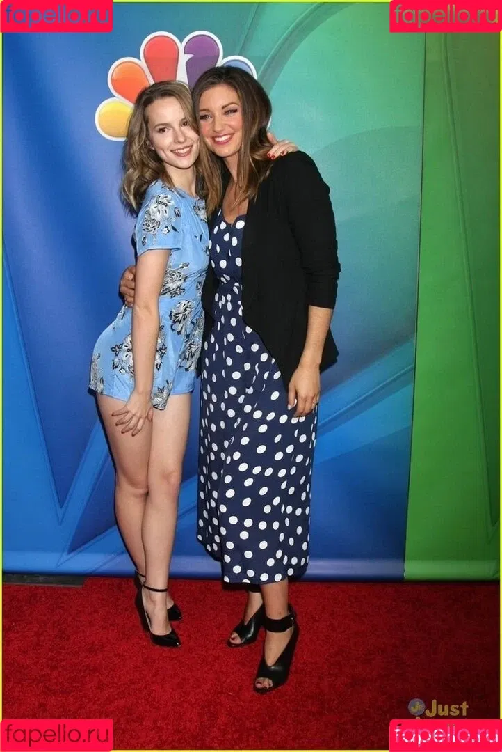 Bridgit Mendler Onlyfans Photo Gallery 