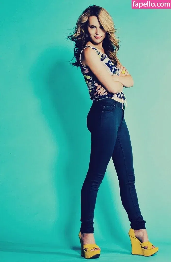 Bridgit Mendler Onlyfans Photo Gallery 