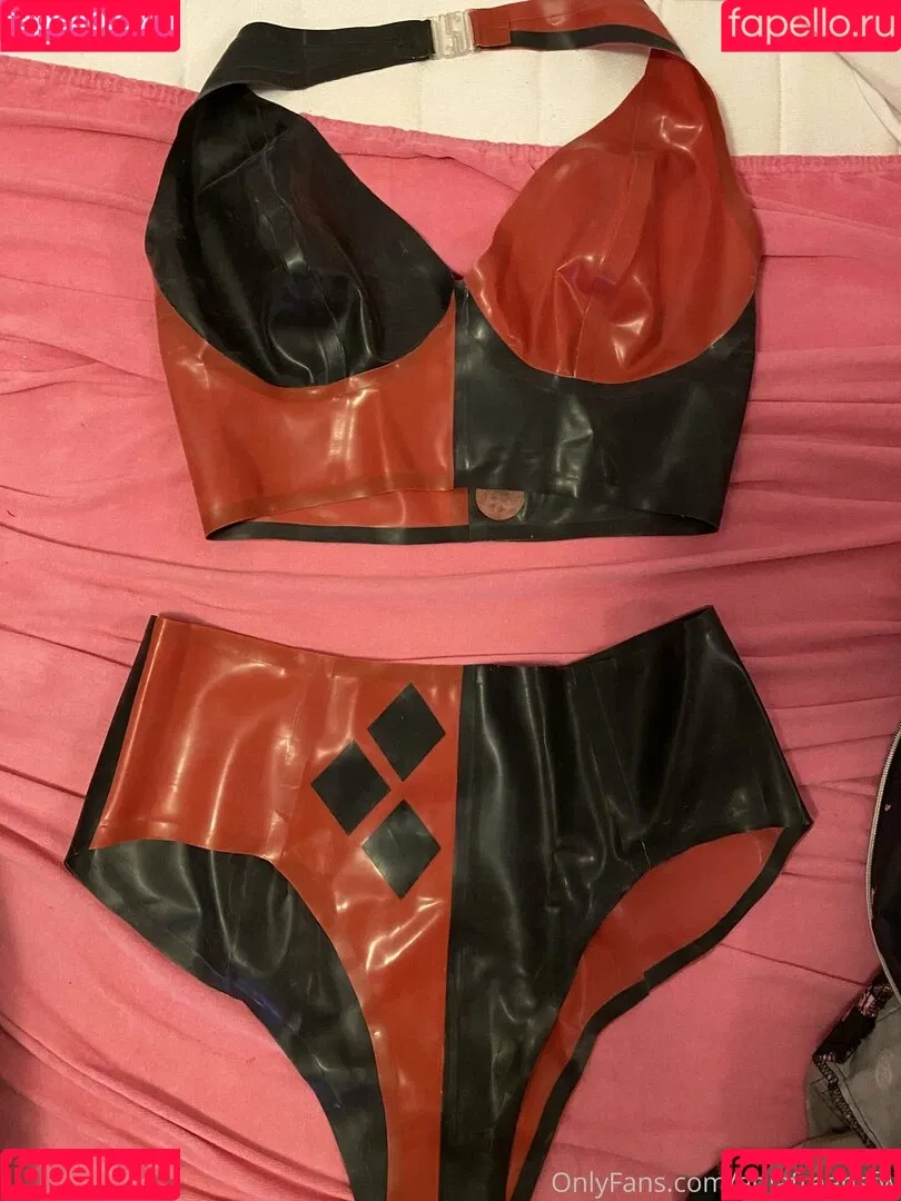 adiafreensfw Onlyfans Photo Gallery 