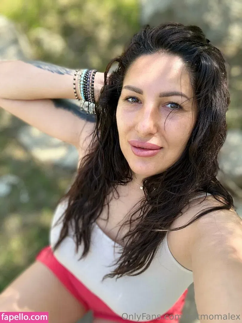 hotmomalex Onlyfans Photo Gallery 