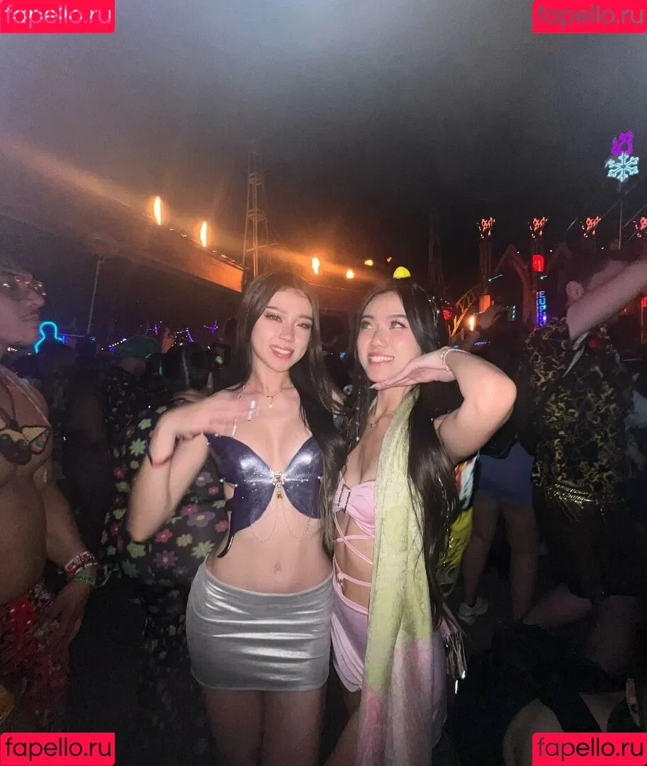Christina Shi Onlyfans Photo Gallery 
