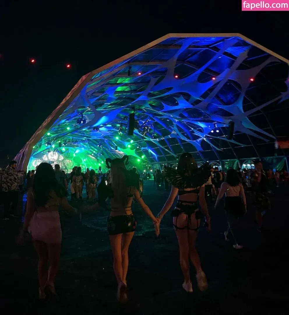 Christina Shi Onlyfans Photo Gallery 