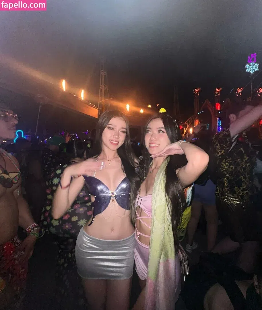 Christina Shi Onlyfans Photo Gallery 