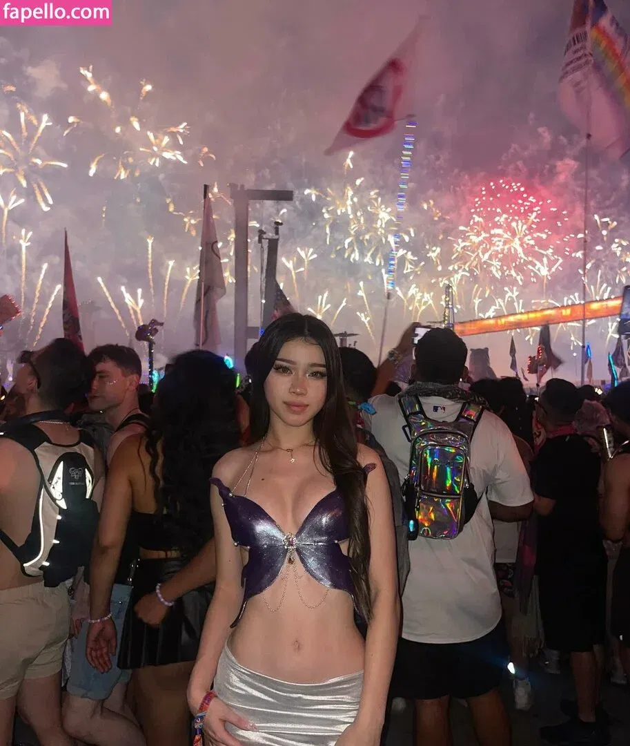 Christina Shi Onlyfans Photo Gallery 