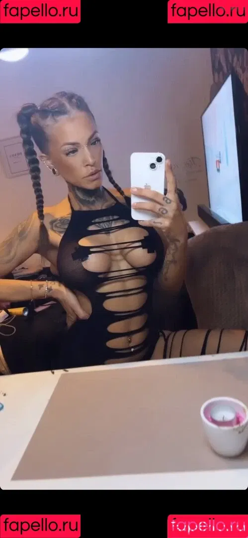 Sarina Denise Onlyfans Photo Gallery 