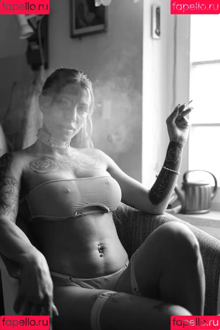 Sarina Denise Onlyfans Photo Gallery 