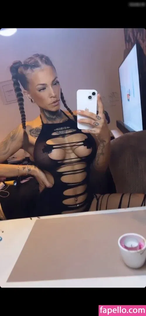 Sarina Denise Onlyfans Photo Gallery 