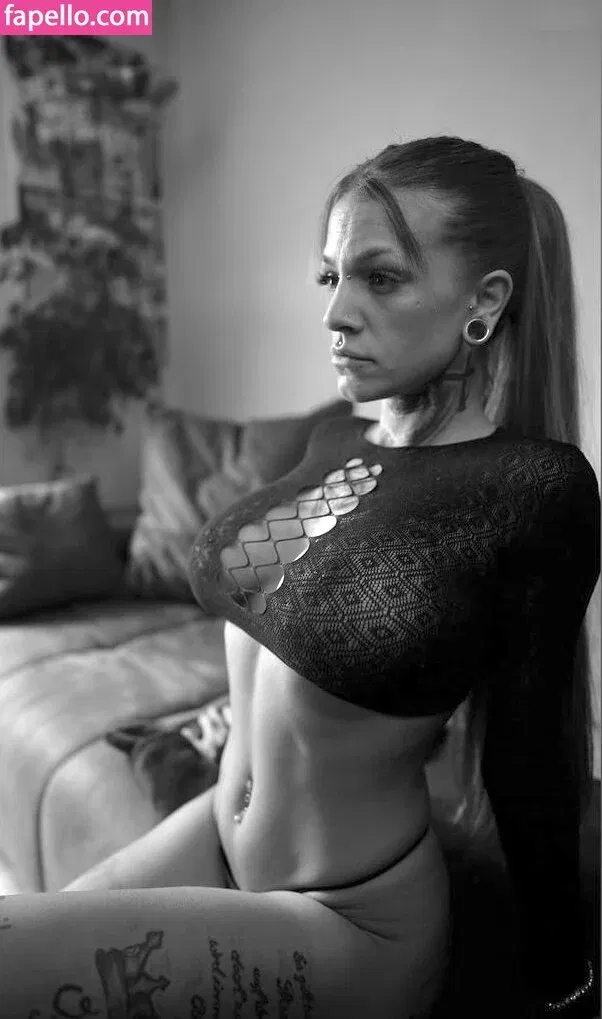 Sarina Denise Onlyfans Photo Gallery 