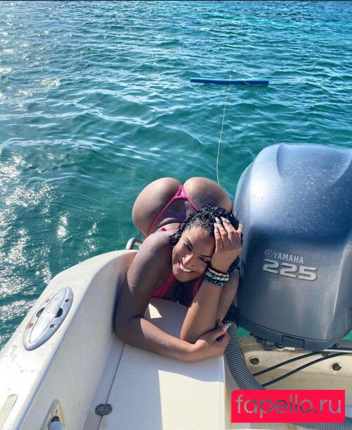 Aimee Ovalles Nude Onlyfans Photo 12