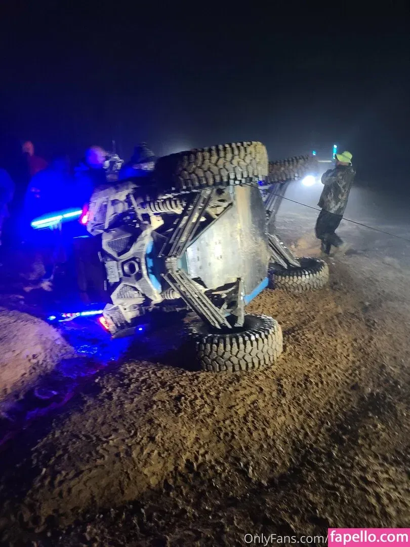 thatmtnguy Onlyfans Photo Gallery 