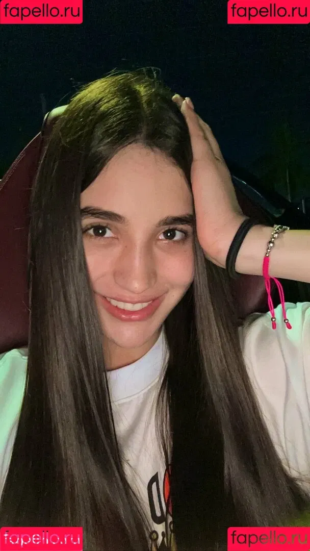 Saray Guzman Onlyfans Photo Gallery 