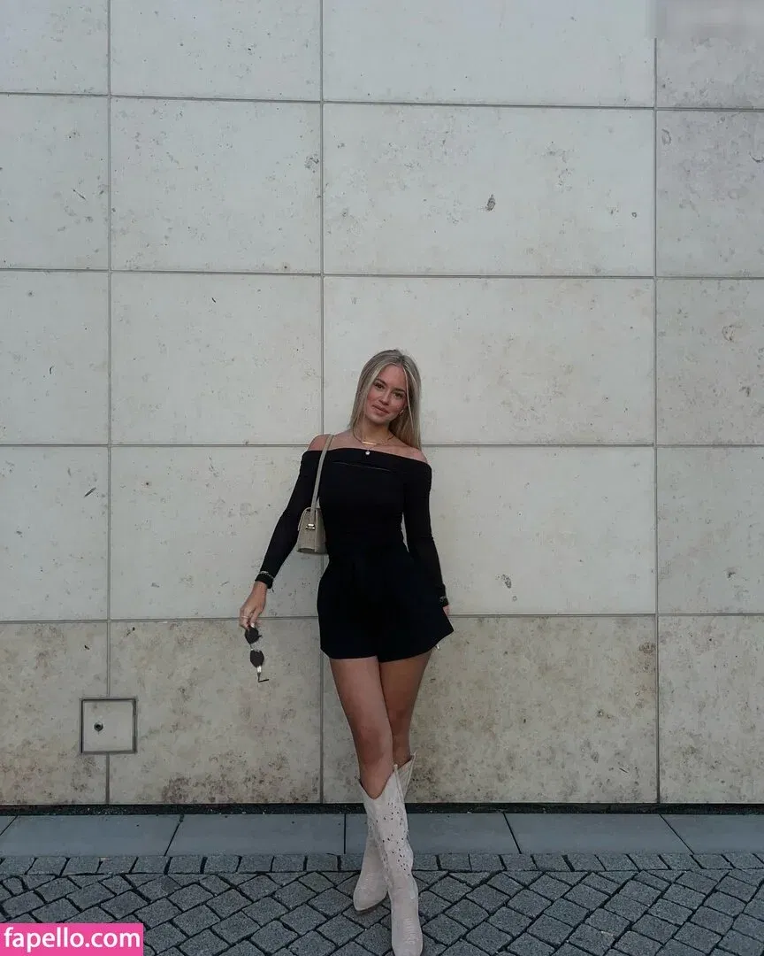 Romy wollmann Onlyfans Photo Gallery 