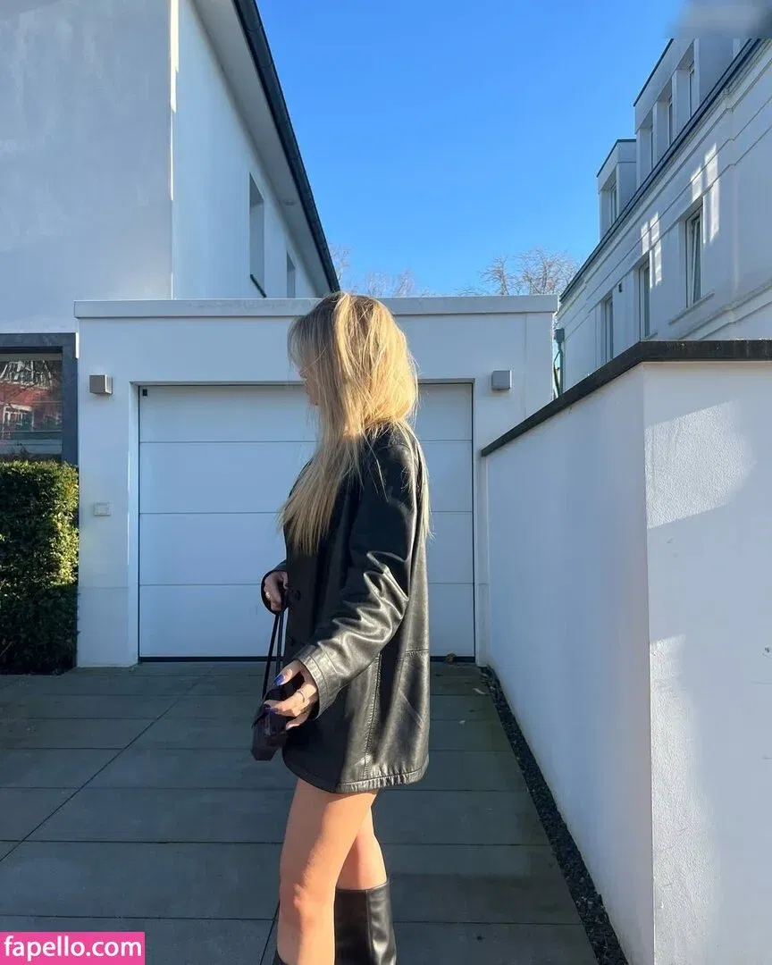 Romy wollmann Onlyfans Photo Gallery 