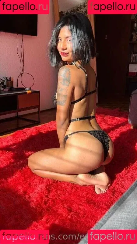 emmayouthl Onlyfans Photo Gallery 
