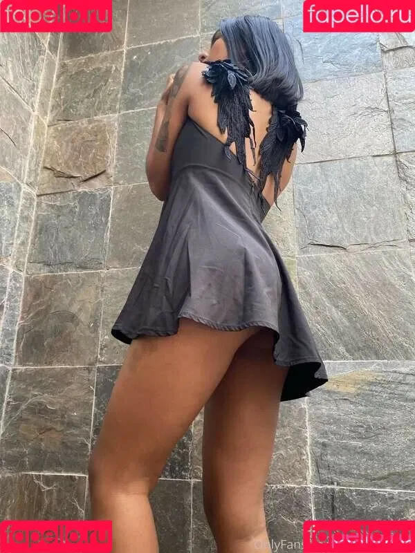 emmayouthl Onlyfans Photo Gallery 