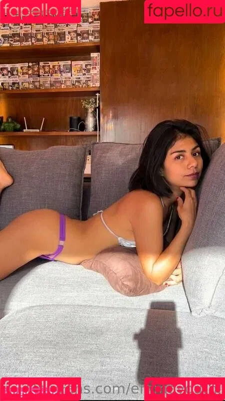 emmayouthl Onlyfans Photo Gallery 