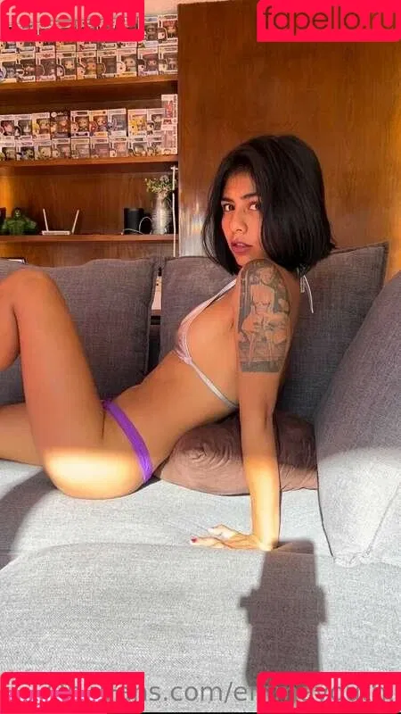 emmayouthl Onlyfans Photo Gallery 