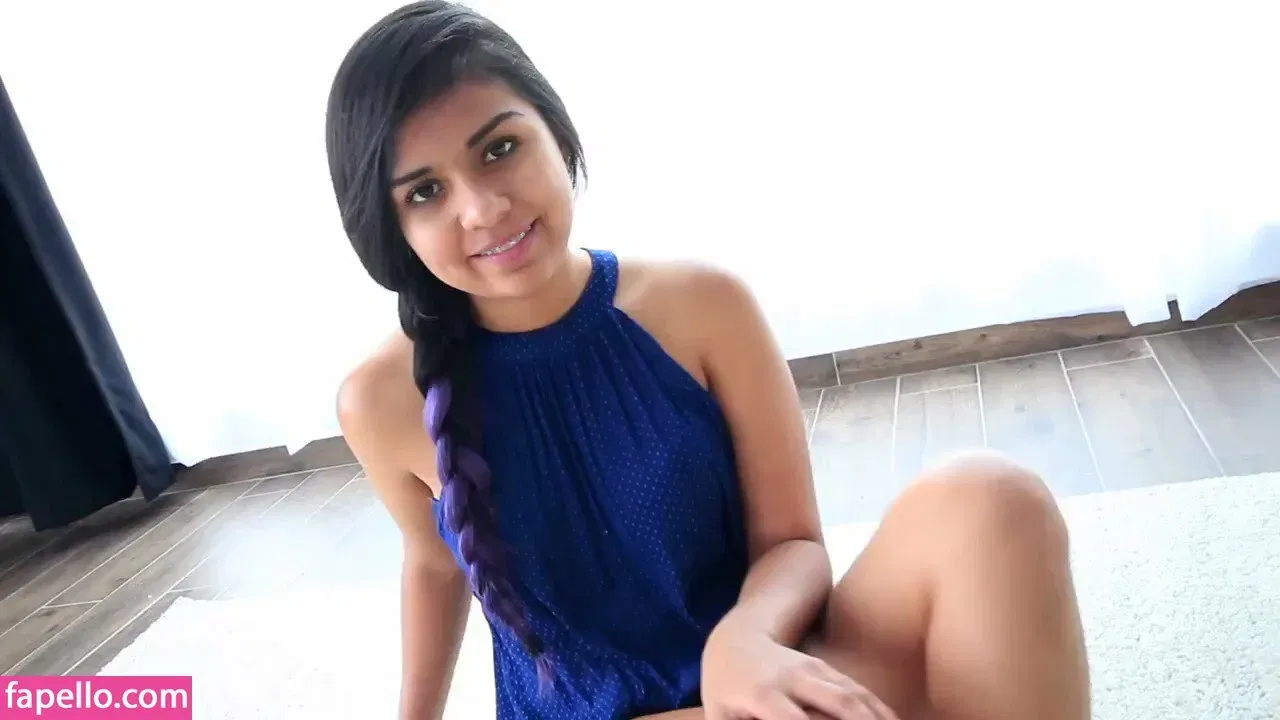 emmayouthl Onlyfans Photo Gallery 