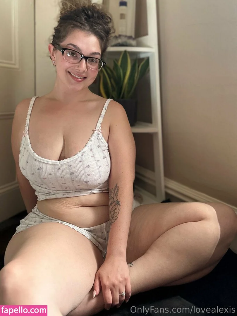 lovealexis Onlyfans Photo Gallery 