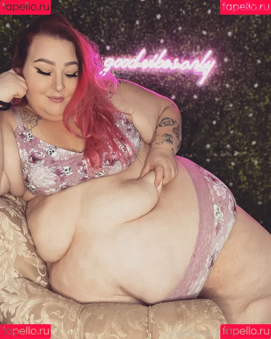 spanxbeluga Onlyfans Photo Gallery 