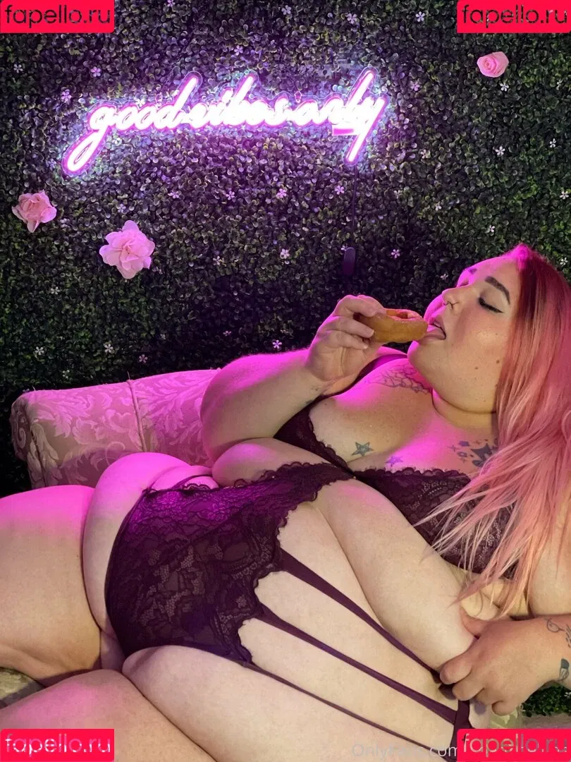 spanxbeluga Onlyfans Photo Gallery 