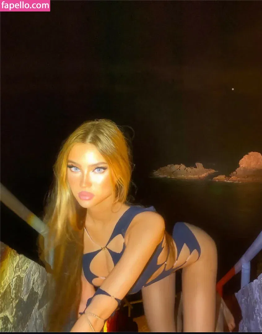 Alexandra Deme Onlyfans Photo Gallery 