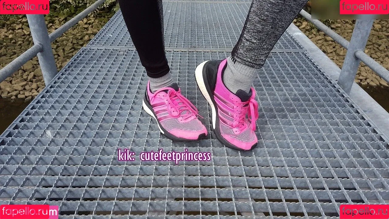 Sneaker Girl Germany Emma / Emma Elba Onlyfans Photo Gallery 