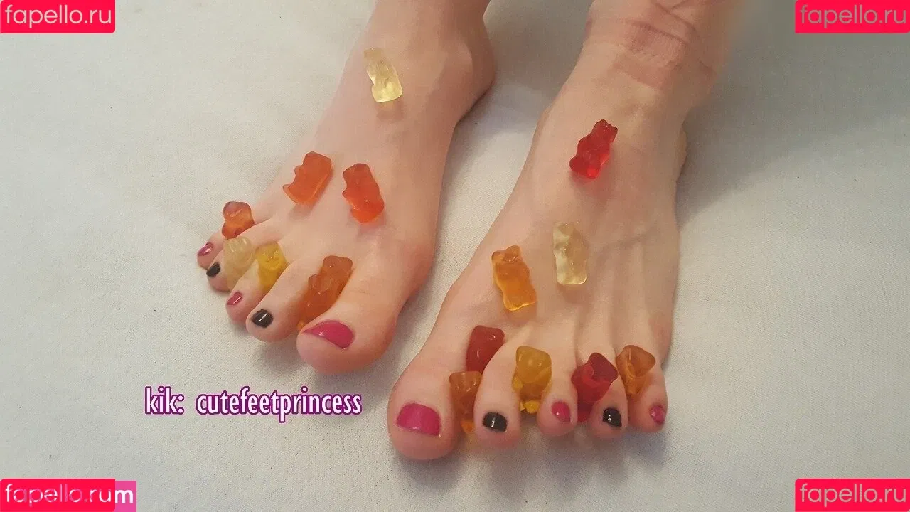 Sneaker Girl Germany Emma / Emma Elba Onlyfans Photo Gallery 