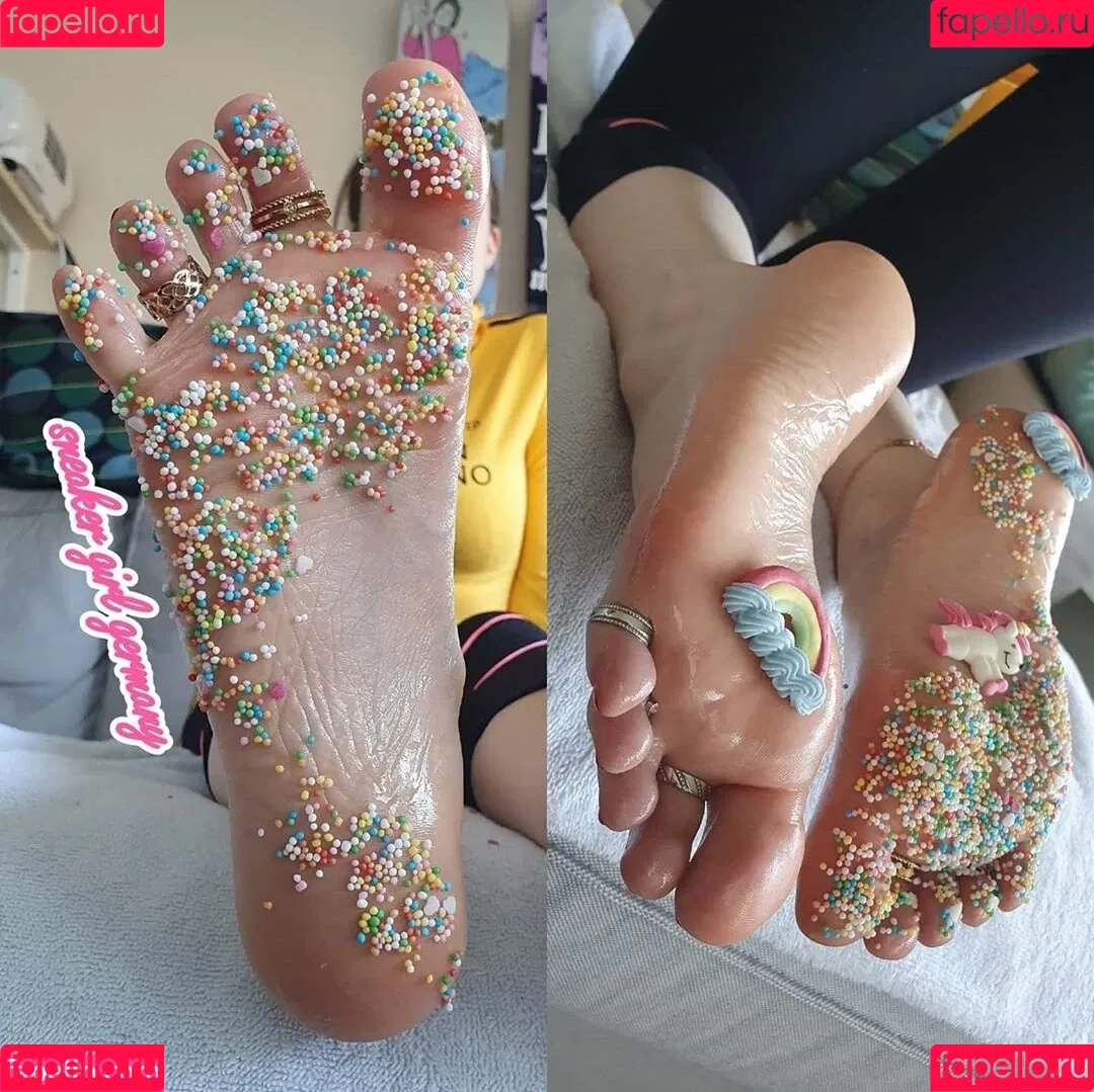 Sneaker Girl Germany Emma / Emma Elba Onlyfans Photo Gallery 