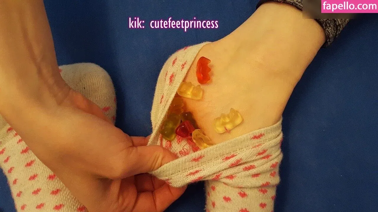 Sneaker Girl Germany Emma / Emma Elba Onlyfans Photo Gallery 