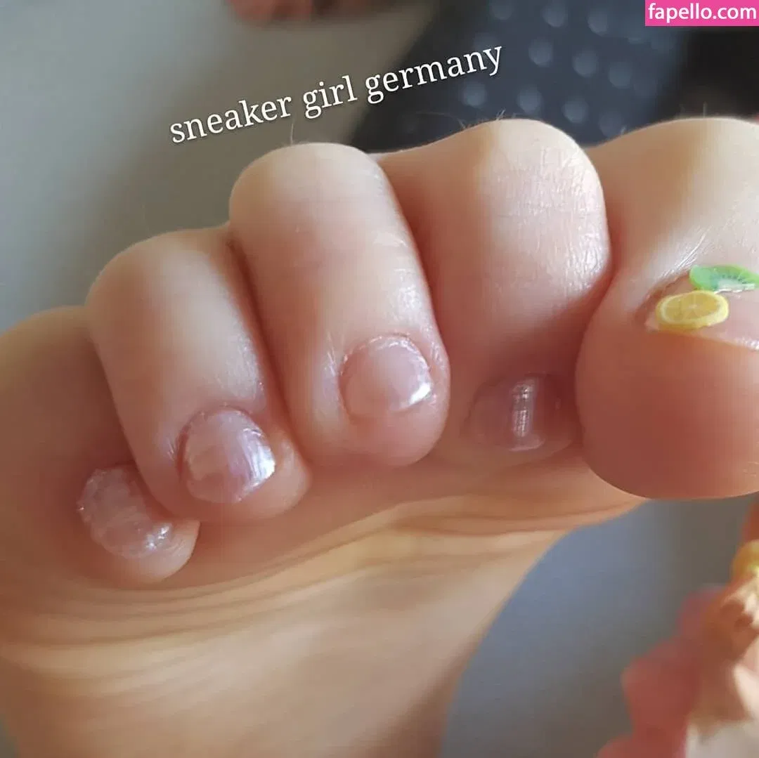 Sneaker Girl Germany Emma / Emma Elba Onlyfans Photo Gallery 