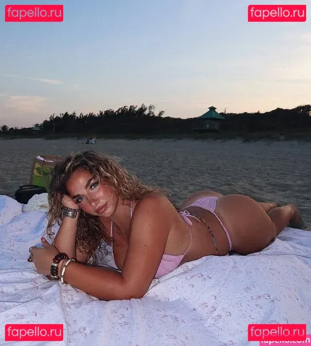 gina.adams Onlyfans Photo Gallery 