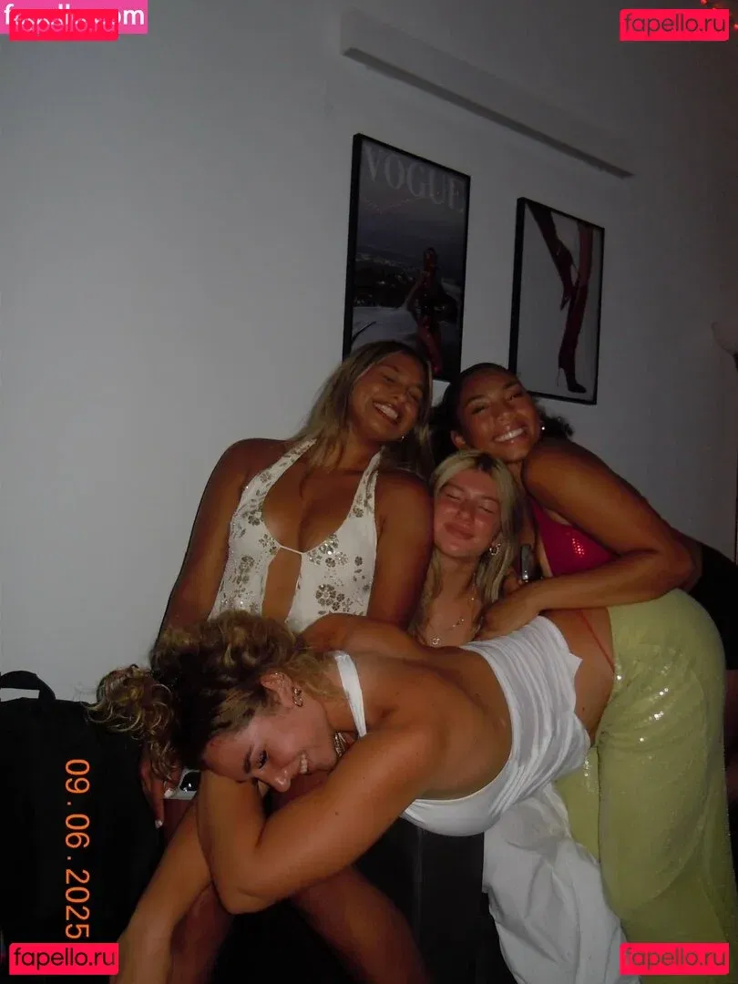 gina.adams Onlyfans Photo Gallery 