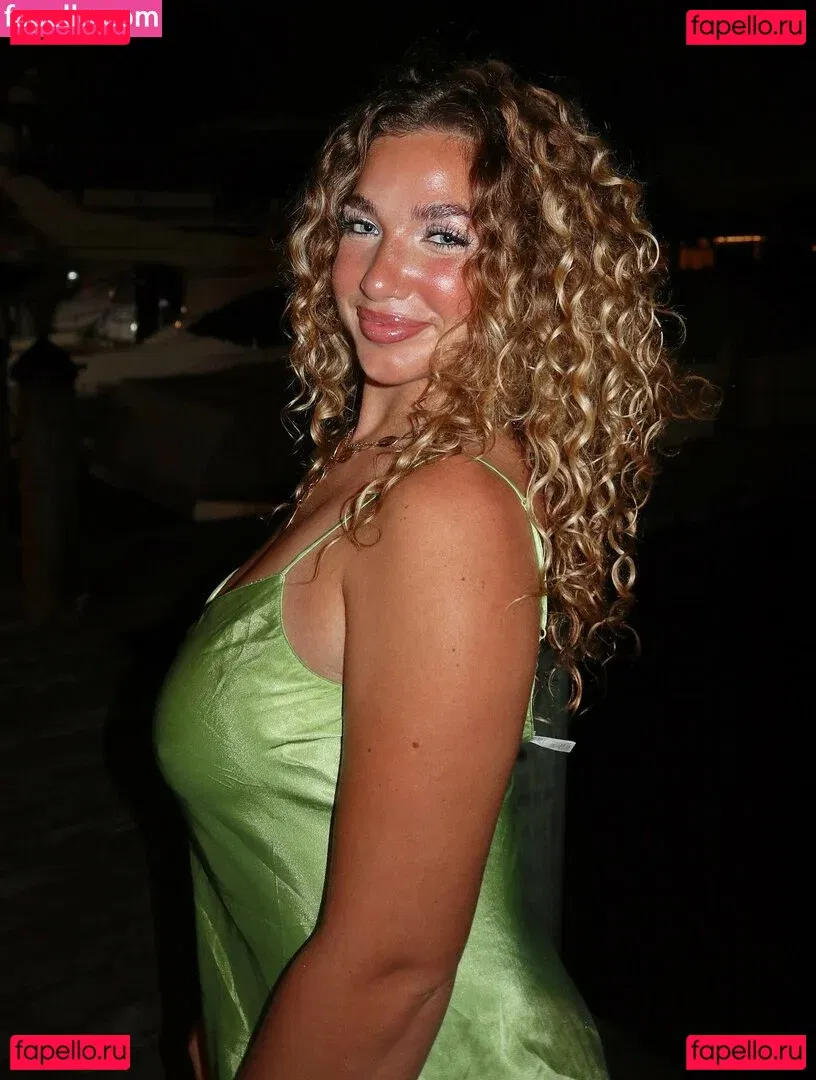 gina.adams Onlyfans Photo Gallery 