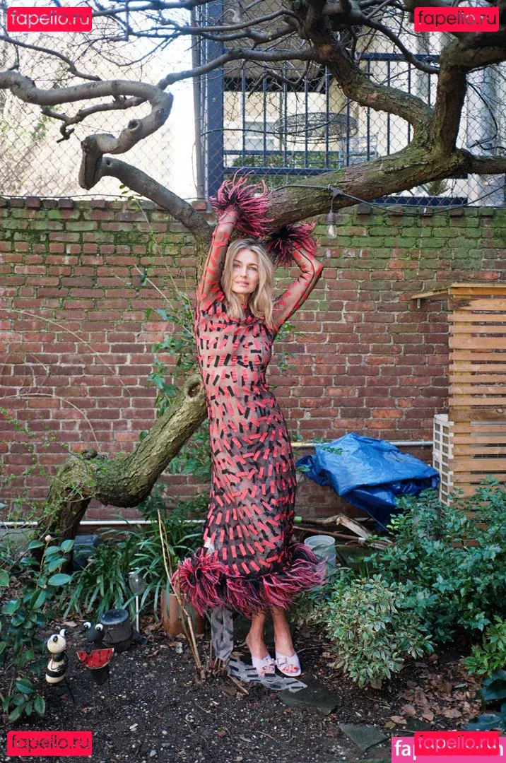 Paulina Porizkova Onlyfans Photo Gallery 