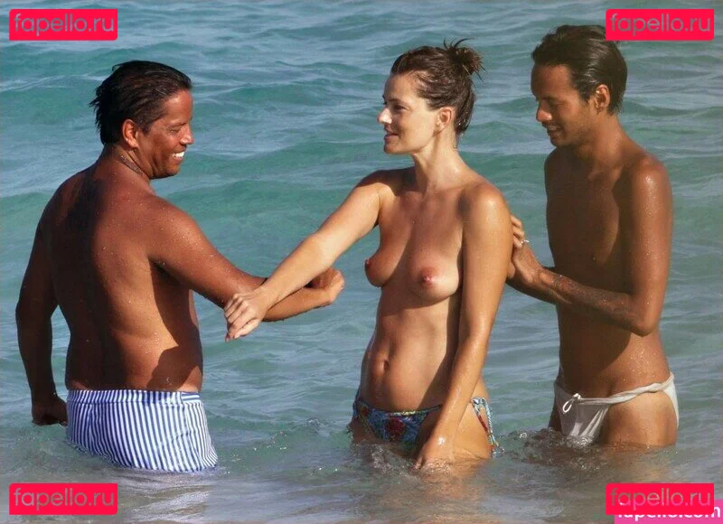 Paulina Porizkova Onlyfans Photo Gallery 