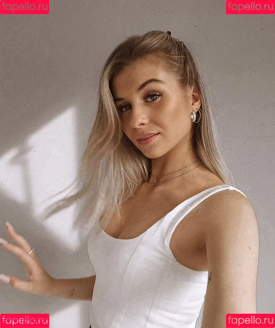 CorinaBRX Onlyfans Photo Gallery 