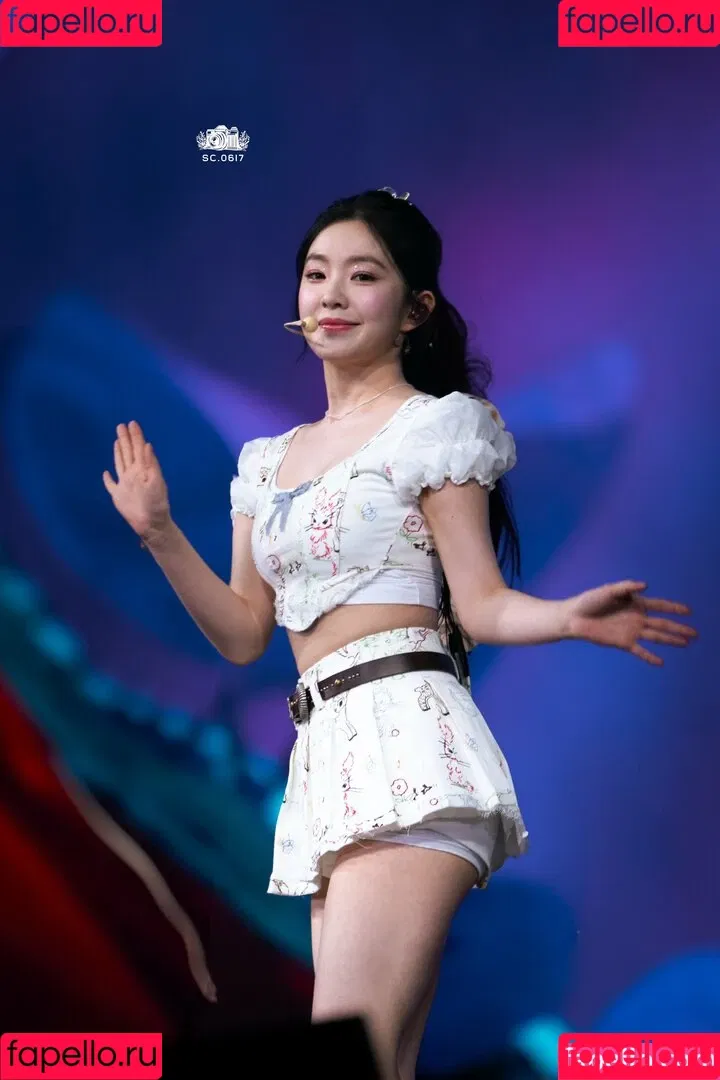 Red Velvet Onlyfans Photo Gallery 