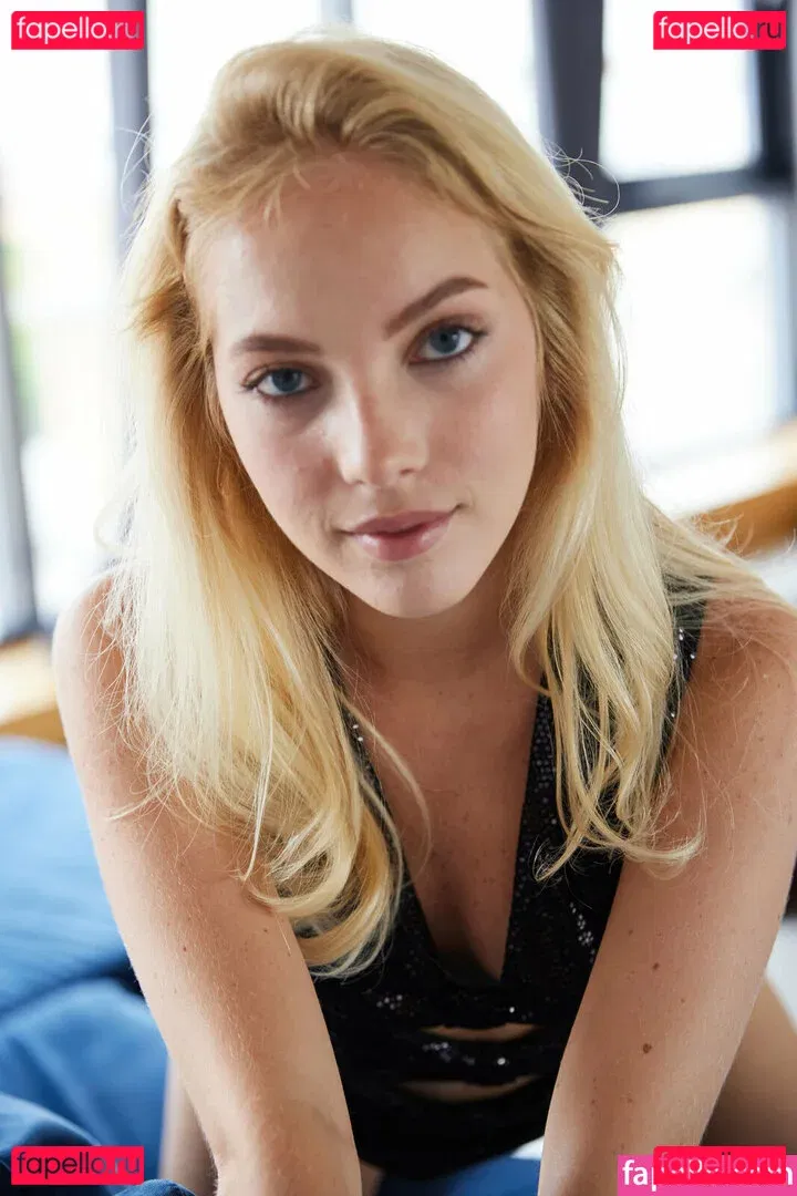 Bella Spark Onlyfans Photo Gallery 