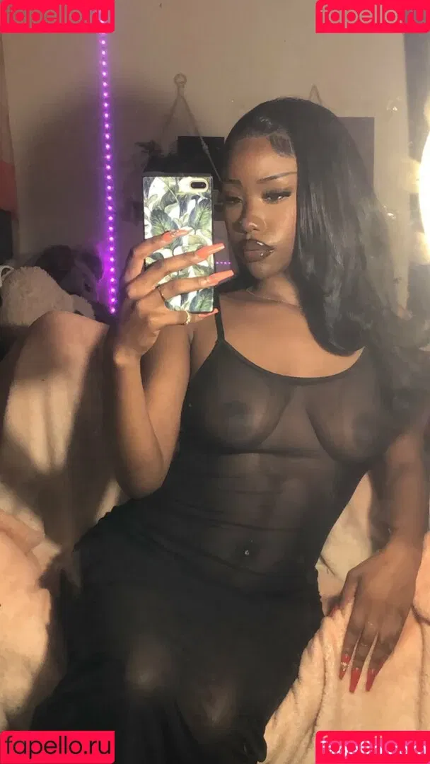 porcelainskys Onlyfans Photo Gallery 