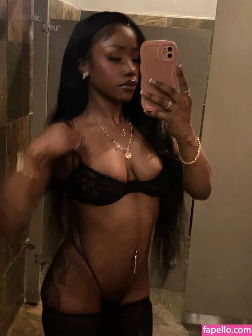 porcelainskys Onlyfans Photo Gallery 