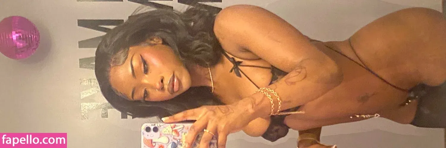 porcelainskys Onlyfans Photo Gallery 