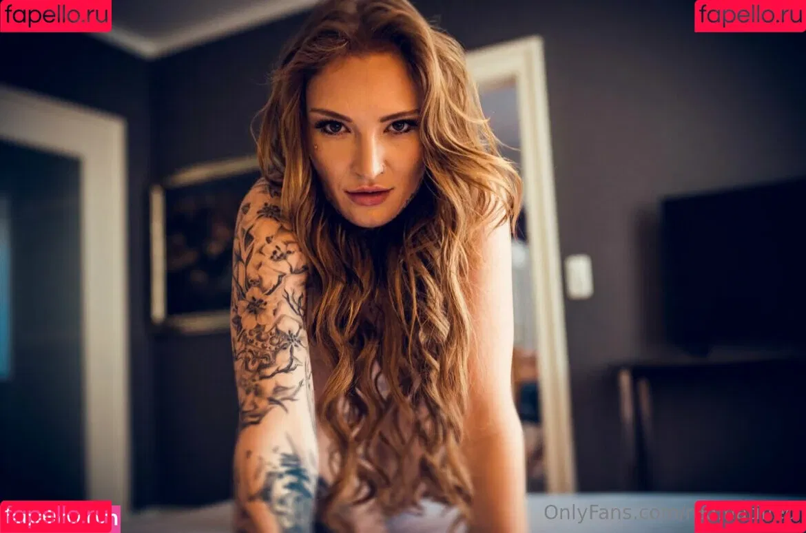 red.natified Onlyfans Photo Gallery 